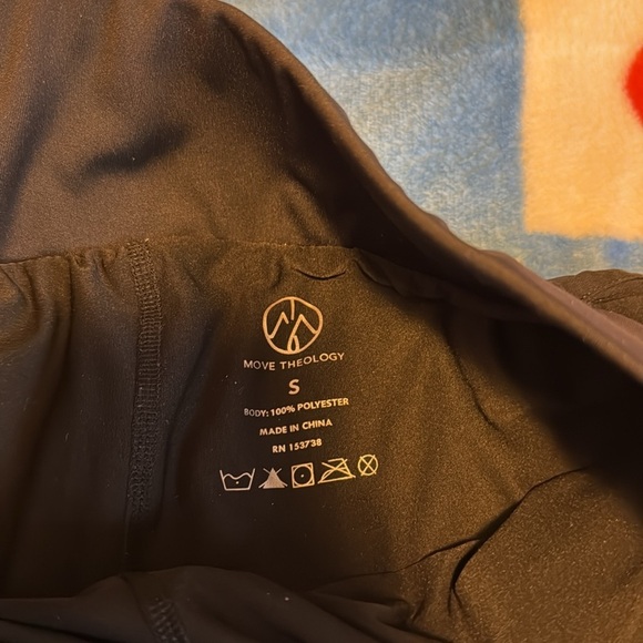 Move Theology Black Athletic Shorts - Picture 5 of 6